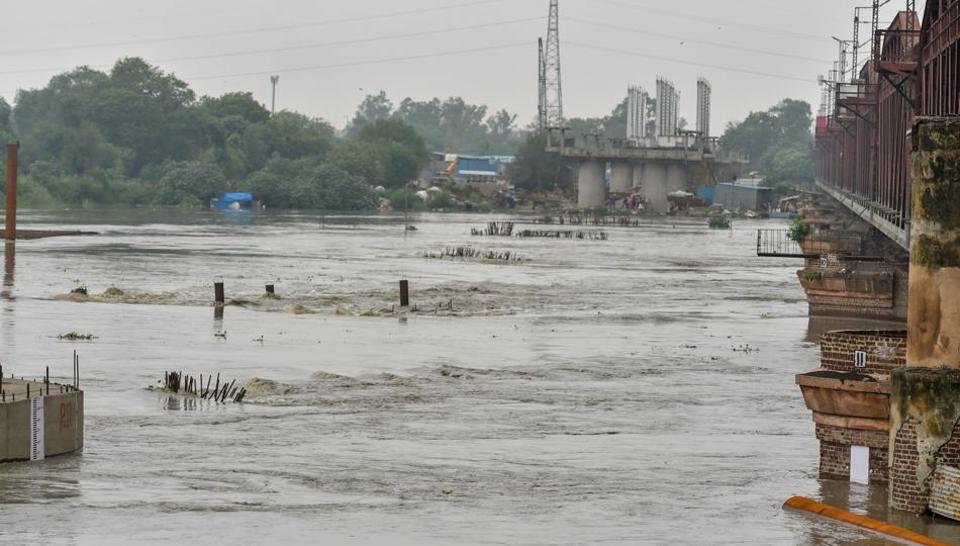 Yamuna Water Level Continues To Rise 1,500 people evacuated