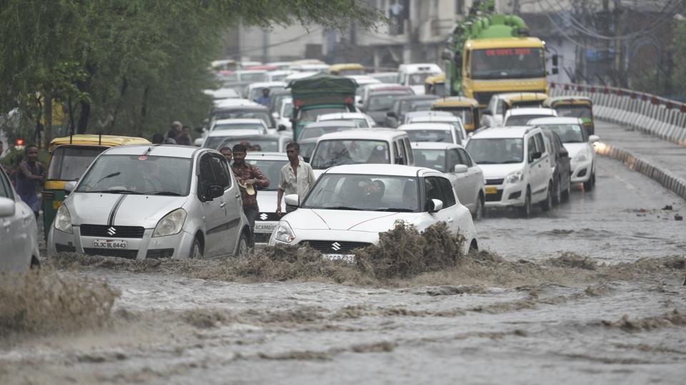 Flood warning issued by Delhi, rescue boats on standby
