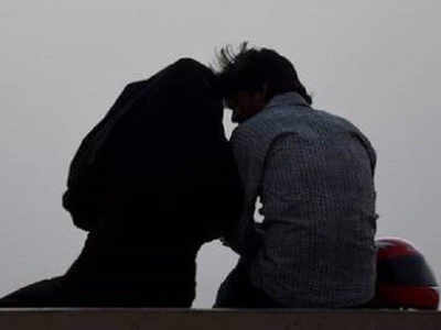 Pakistani couple arrested for kissing, cuddling in Islamabad