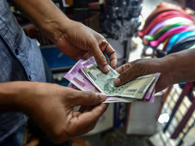Currency Bleeds! Rupee Hit 71-Mark for the First Time