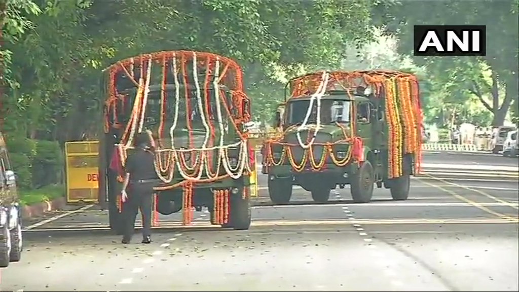 Mortal remains of Atal Bihari Vajpayee are being taken to BJP Headquarters