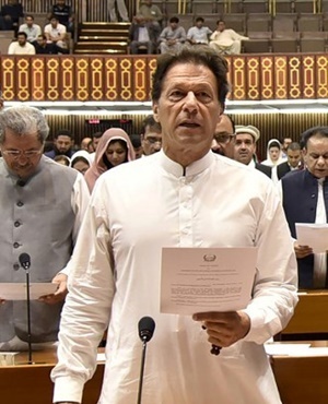 Imran Khan set to be sworn-in as Pak PM