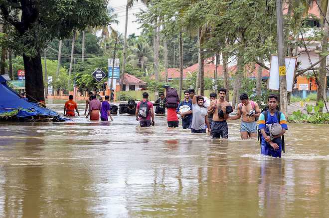 Kerala : Over 2 Million People In Relief Camps, Epidemic Outbreak Feared