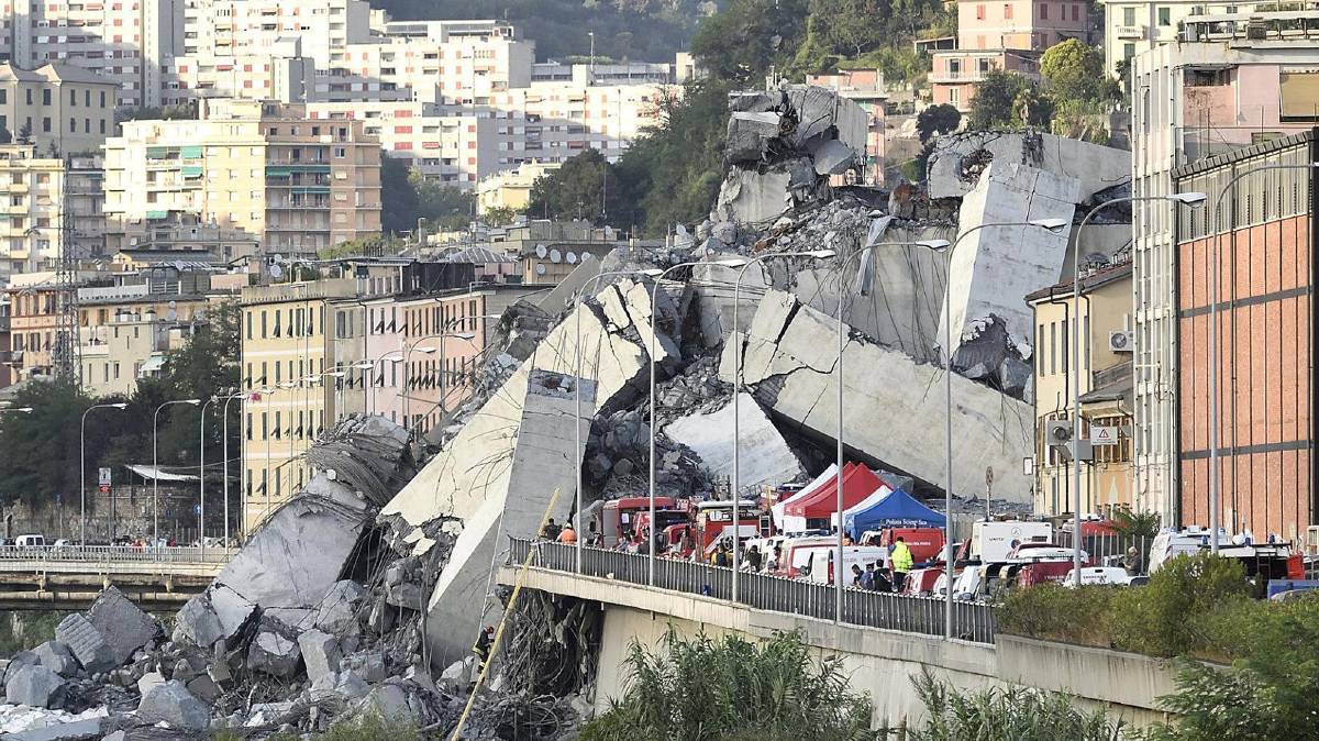 35 killed after bridge collapses in Italy