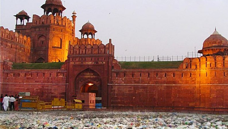 Plastic water bottles, trash grace Red Fort grounds after I-Day celebrations