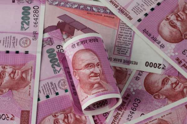 Currency notes are causing tuberculosis, ulcers; FM Jaitley to take preventive steps