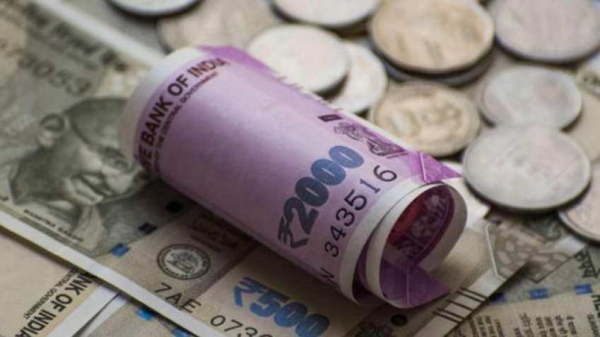 Rupee hits new all-time low of 71.37, drops 16 paise against US dollar
