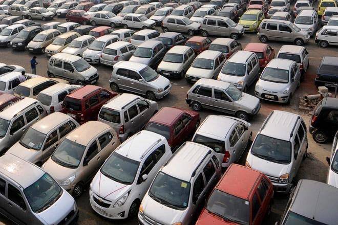 Car manufacturers witness a decline in sales due to Kerala floods
