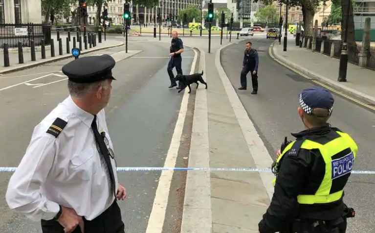 Car hits 2 pedestrians outside mosque in London