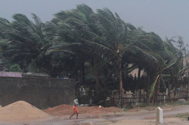 Cyclone 'Titli' leaves 8 dead in AP; causes damage in Odisha