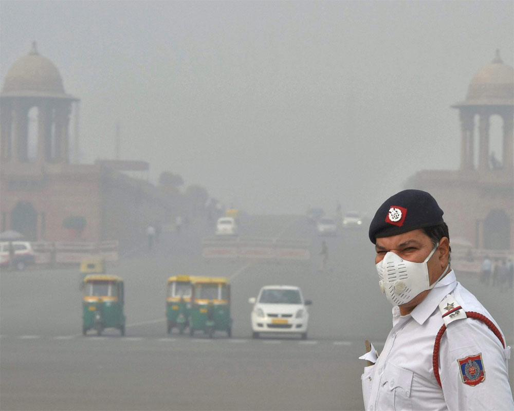 Delhi's air quality deteriorates, slides towards 'severe'