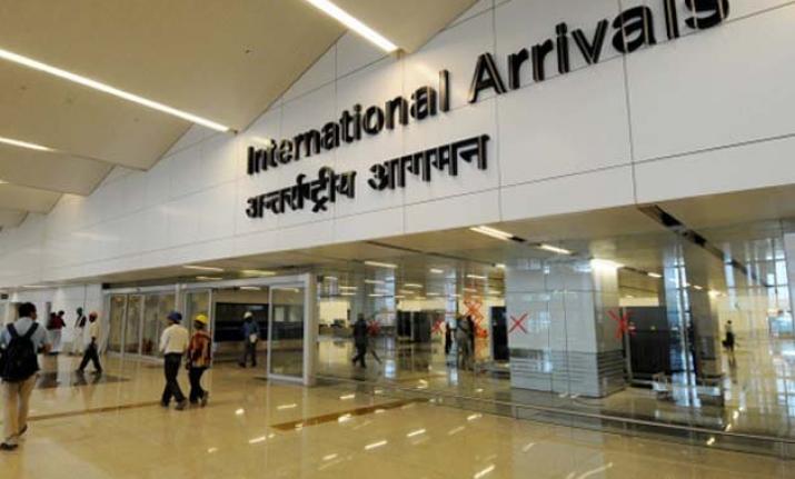 Senior staff of Air India SATS, SriLankan Airlines held for smuggling gold