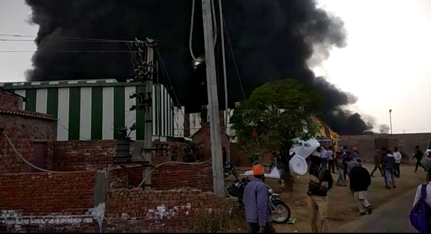 3 charred to death in fire in industrial godown near Barnala