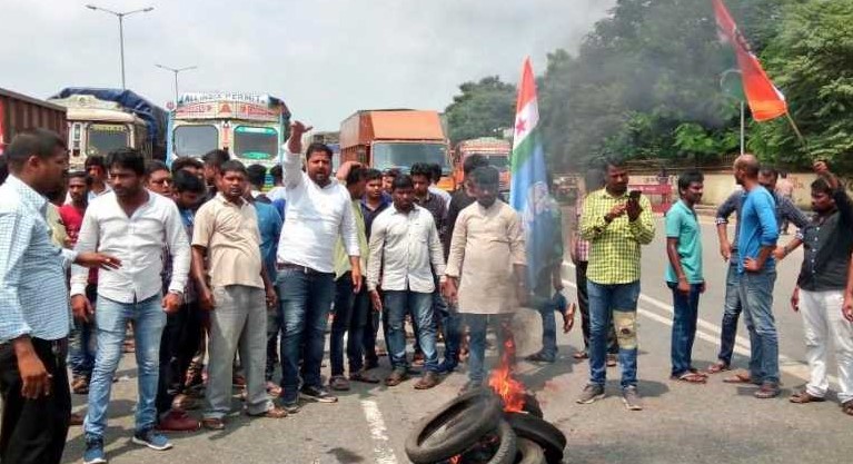 Sachin Pilot supporters burn tyres, block roads in Rajasthan