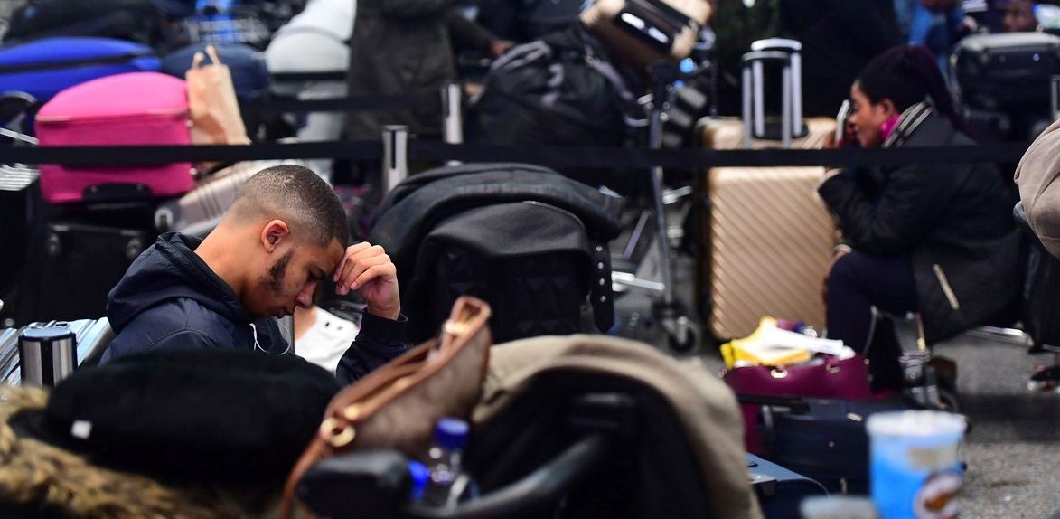 Thousands of air passengers still stuck at Gatwick, flights resume