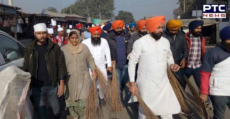 Youth Akali Dal (YAD) led by Gurpreet Singh Raju khanna launches cleaning campaign on the conclusion of Shaheedi  jor mel in Fatehgarh Sahib