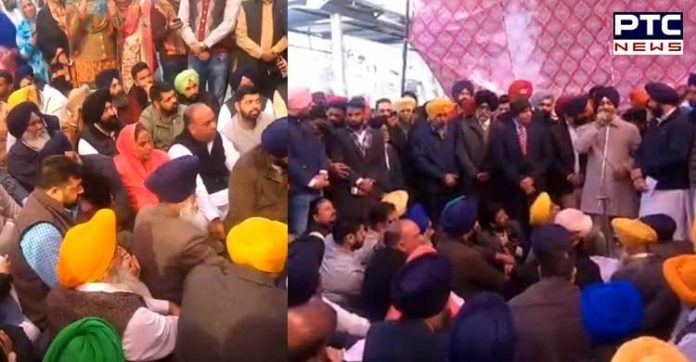 ਲੁਧਿਆਣਾ : ਰਾਜੀਵ ਗਾਂਧੀ ਦੇ ਬੁੱਤ 'ਤੇ ਕਾਲਖ ਲਗਾਉਣ ਦਾ ਮਾਮਲਾ : ਅਕਾਲੀ ਦਲ ਨੇ ਡੀ.ਸੀ. ਦਫ਼ਤਰ ਅੱਗੇ ਲਾਇਆ ਧਰਨਾ Ludhiana: Rajiv Gandhi statue black-marketing Case SAD DC Office protest