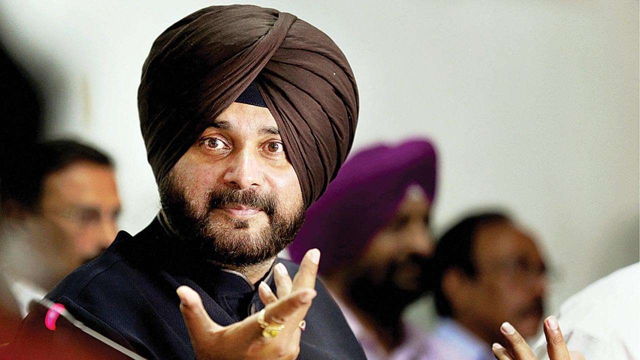Zee News issues Rs 1000 crore defamation notice to Navjot Singh Sidhu