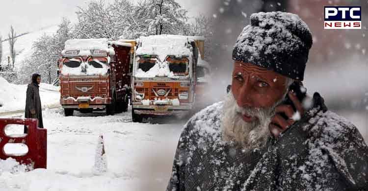 Kashmir receives first snowfall