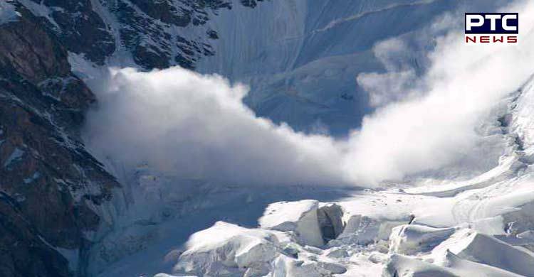 1 dead, 10 feared trapped as avalanche hits Ladakh