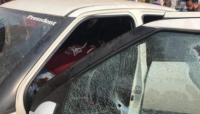 बदमाशों ने गोलियों से भूना युवक, वारदात के बाद कार छोड़ स्कूटी में भागे