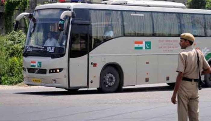 दिल्ली-लाहौर सदा-ए-सरहद बस को बंद करवाने की मांग, एनएच पर प्रदर्शन