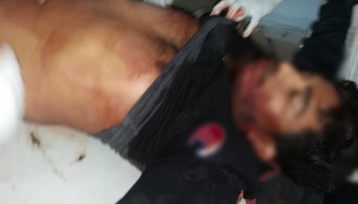 ITI छात्र की चाकुओं से गोदकर हत्या, गुस्साए परिजनों ने किया हंगामा