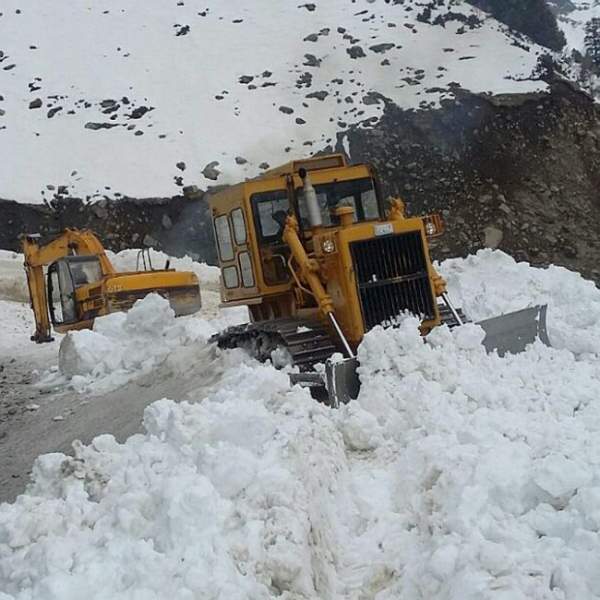 Three people missing after coming under avalanche in Anantnag