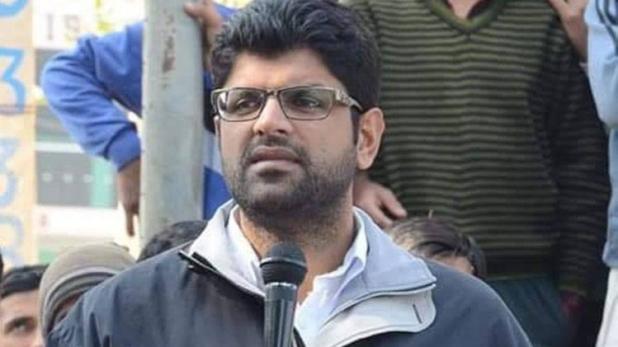 Apologise or face legal notice, Dushyant Chautala tells Abhay after his 'tickets sale charge'