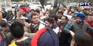 Pulwama terror attack : BJYM members protests against Navjot Sidhu for his remarks