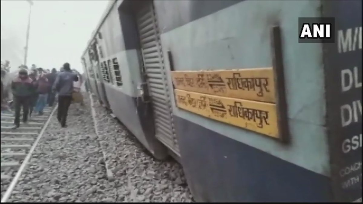 6 dead, several injured as 11 coaches of Delhi-bound Seemanchal Express derail in Bihar