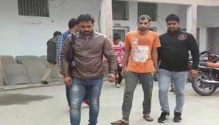 प्रेमिका के साथ मिलकर पत्नी की हत्या, पुलिस ने रखा था 50 हजार का ईनाम