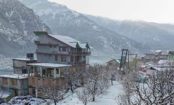 Himachal: Fresh snowfall in higher reaches