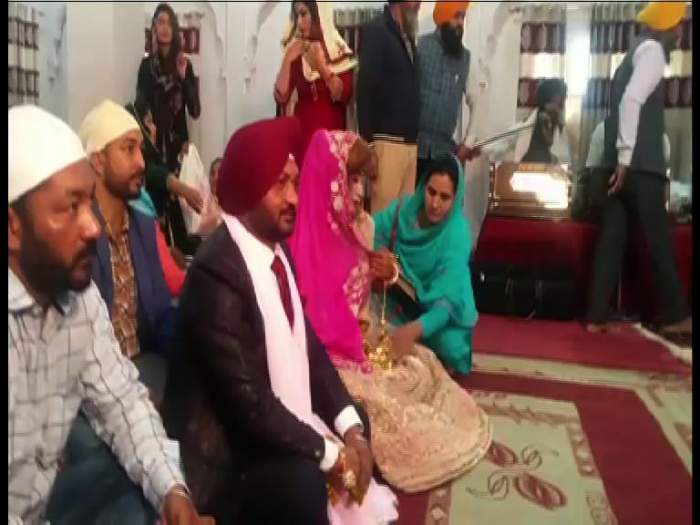 Indian man ties knot with Pakistani woman