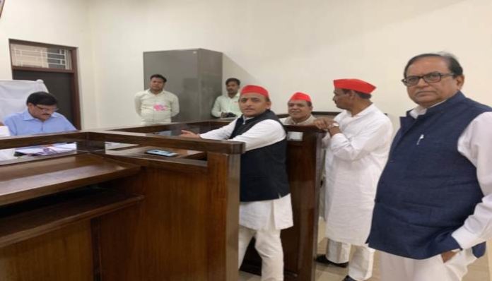 Akhilesh Yadav 1 Akhilesh Yadav
