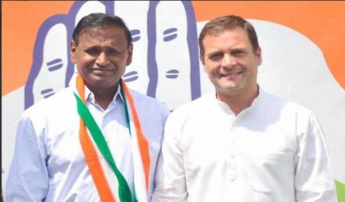 Disgruntled MP Udit Raj leaves BJP Disgruntled MP Udit Raj leaves BJP,joins Congress