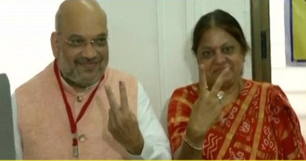 Lok Sabha Elections 2019: Amit Shah, wife cast vote