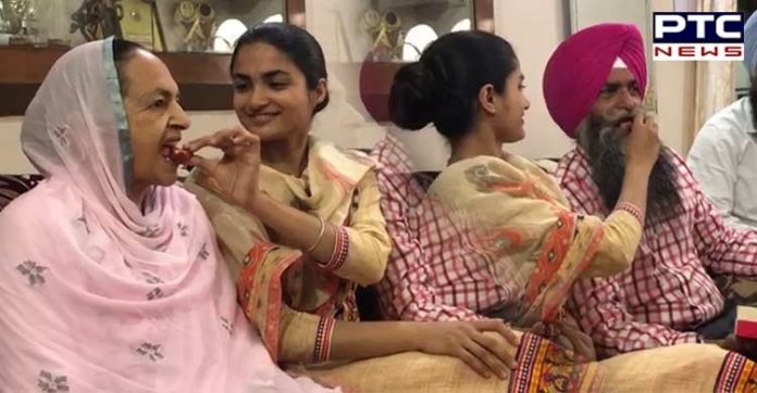 UPSC ਦੀ ਪ੍ਰੀਖਿਆ 'ਚ ਗੁਰਦਾਸਪੁਰ ਦੀ ਅੰਮ੍ਰਿਤਪਾਲ ਕੌਰ ਦੀ ਬੱਲੇ -ਬੱਲੇ , ਇਹ ਰੈਂਕ ਕੀਤਾ ਹਾਸਲ UPSC exam Gurdaspur Amritpal Kaur Gained 44th rank
