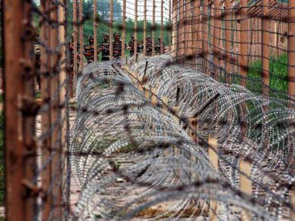 BSF officer, 5-yr-old girl killed, as Pakistan persists with ceasefire violation