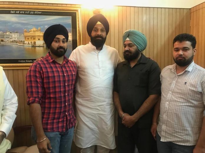 ਮੁਸਲਿਮ ਲੜਕੇ ਨੂੰ ਭੀੜ ਤੋਂ ਬਚਾਉਣ ਵਾਲੇ ਦਲੇਰ ਐੱਸ.ਐੱਚ.ਓ ਗਗਨਦੀਪ ਸਿੰਘ ਬੱਝਣਗੇ ਵਿਆਹ ਦੇ ਬੰਧਨ 'ਚ, ਬਿਕਰਮ sho