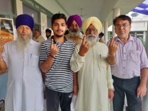 Lok Sabha elections 2019: pda candidate dr. dharamveer gandhi Vote At Patiala