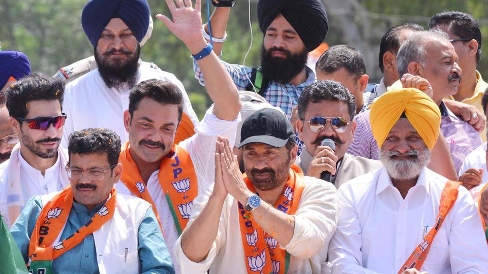 BJP Candidate Sunny Deol Visits Polling Booths At Gurdaspur