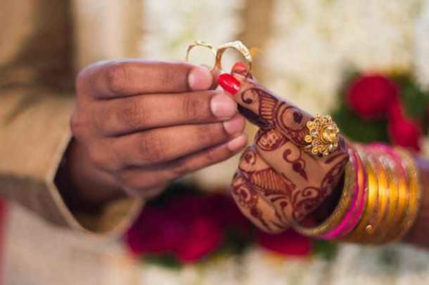 Madhya Pradesh Bride elopes with priest who performed wedding rituals