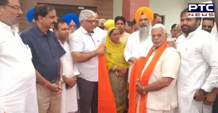 ਬਲਾਚੌਰ ਤੋਂ ਕਾਂਗਰਸ ਪਾਰਟੀ ਨੂੰ ਲੱਗਾ ਵੱਡਾ ਝੱਟਕਾ , 50 ਦੇ ਕਰੀਬ ਕਾਂਗਰਸੀ ਪਰਿਵਾਰ ਸ਼੍ਰੋਮਣੀ ਅਕਾਲੀ ਦਲ 'ਚ ਸ਼ਾਮਿਲ Nawanshahr 50 Congress families Join Shiromani Akali Dal