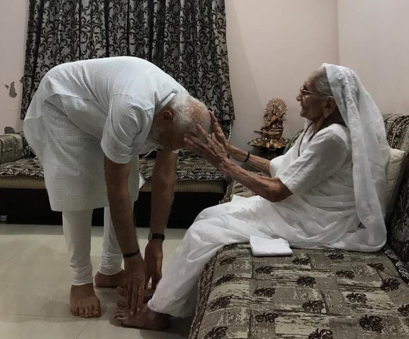 PM Modi seeks blessings of mother after spectacular poll win