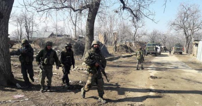 2 CRPF jawan killed, 5 others injured in militant attack in Jammu and Kashmir's Anantnag 2 CRPF jawan killed, 5 others injured in militant attack in Jammu and Kashmir's Anantnag