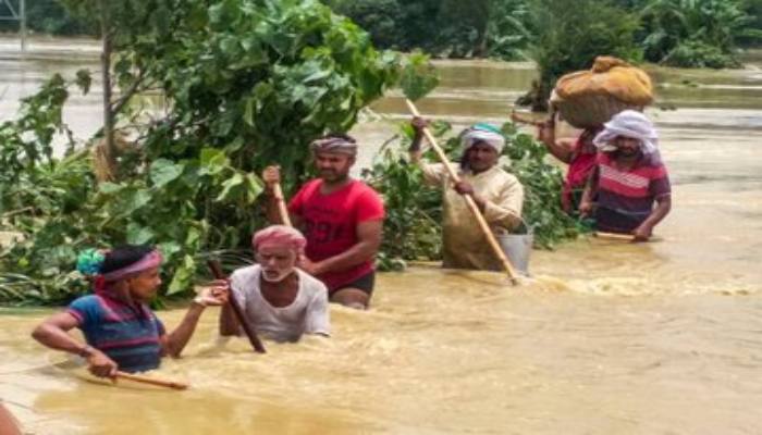 बिहार और असम में बाढ़ का कहर जारी, अब तक 94 की मौत