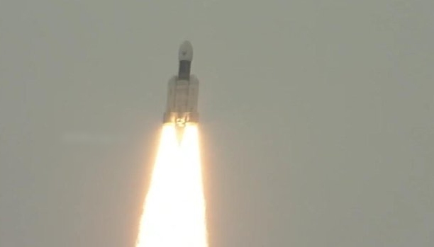 श्रीहरिकोटा से चंद्रयान-2 की सफल लॉंचिंग (Video)