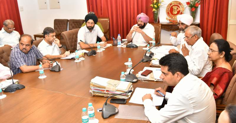 Capt Amarinder Singh sets 10-day deadline for depts to identify critical posts to be urgently filled up