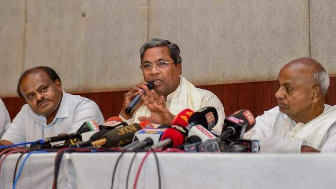 Karnataka: 11 Congress-JDS MLAs resigned; demand Siddaramaiah to be made CM